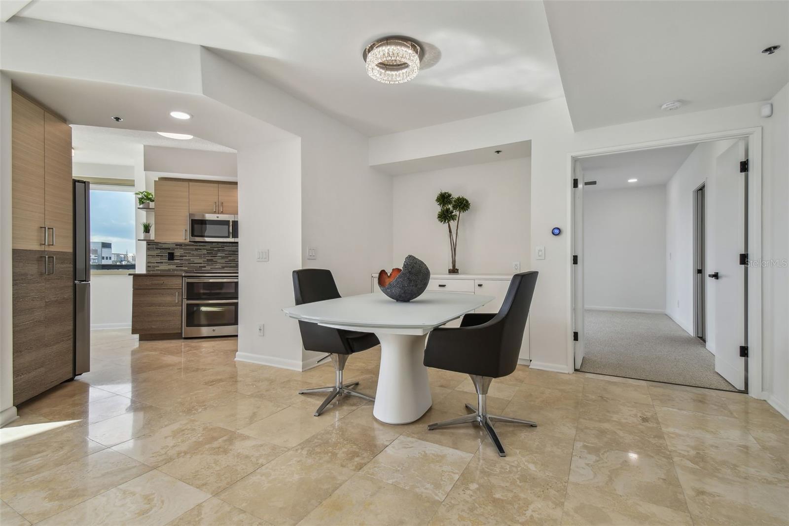 941 SEDDON COVE WAY, TAMPA, FL, 33602