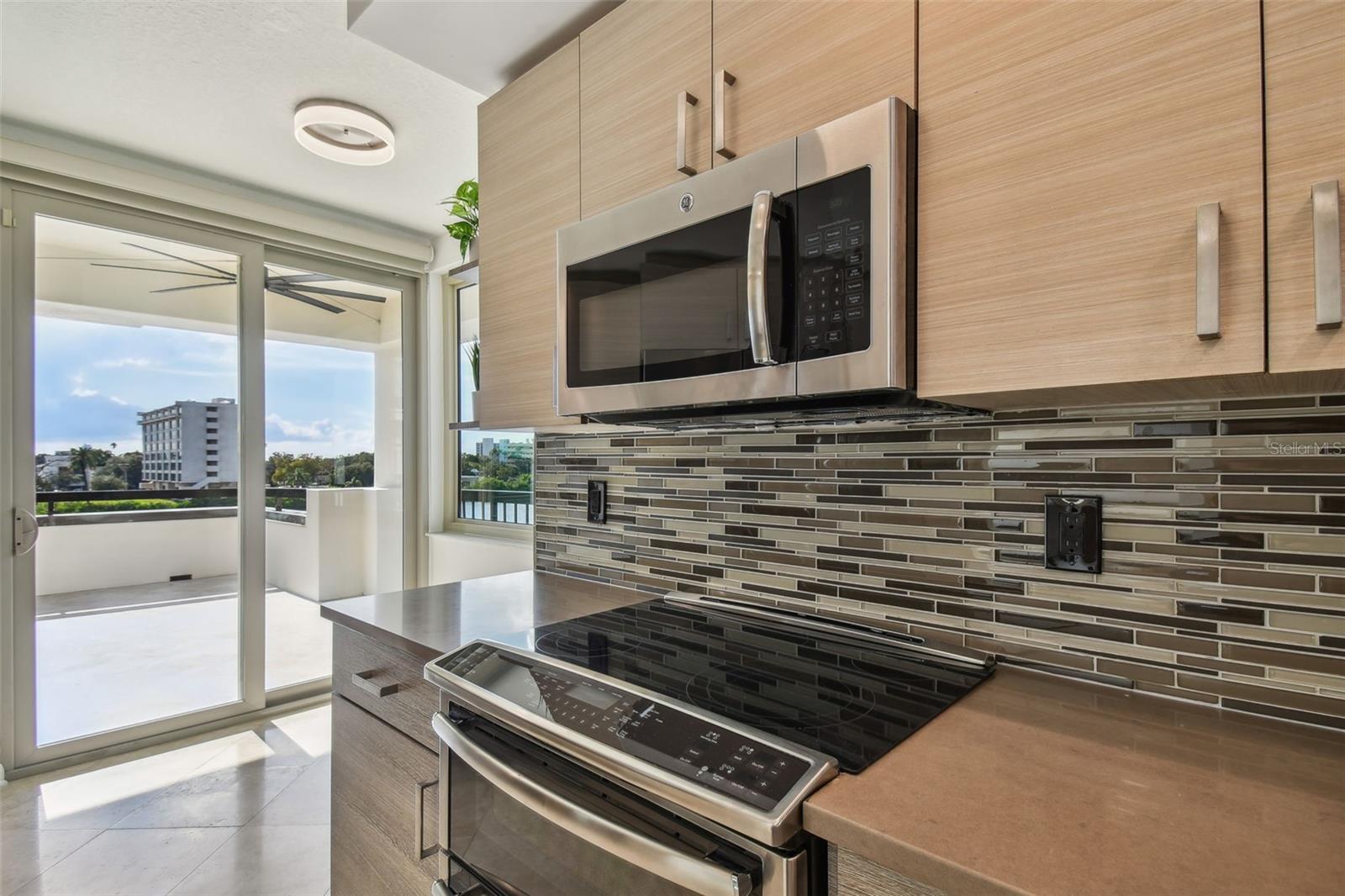 941 SEDDON COVE WAY, TAMPA, FL, 33602