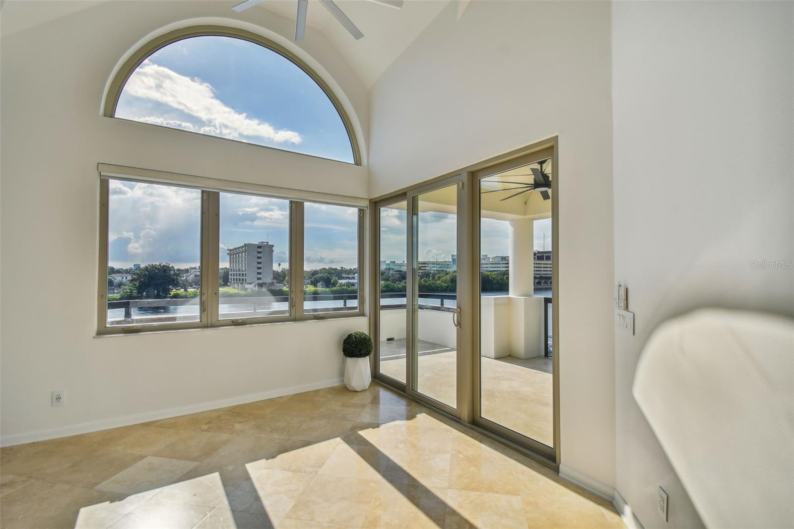 941 SEDDON COVE WAY, TAMPA, FL, 33602