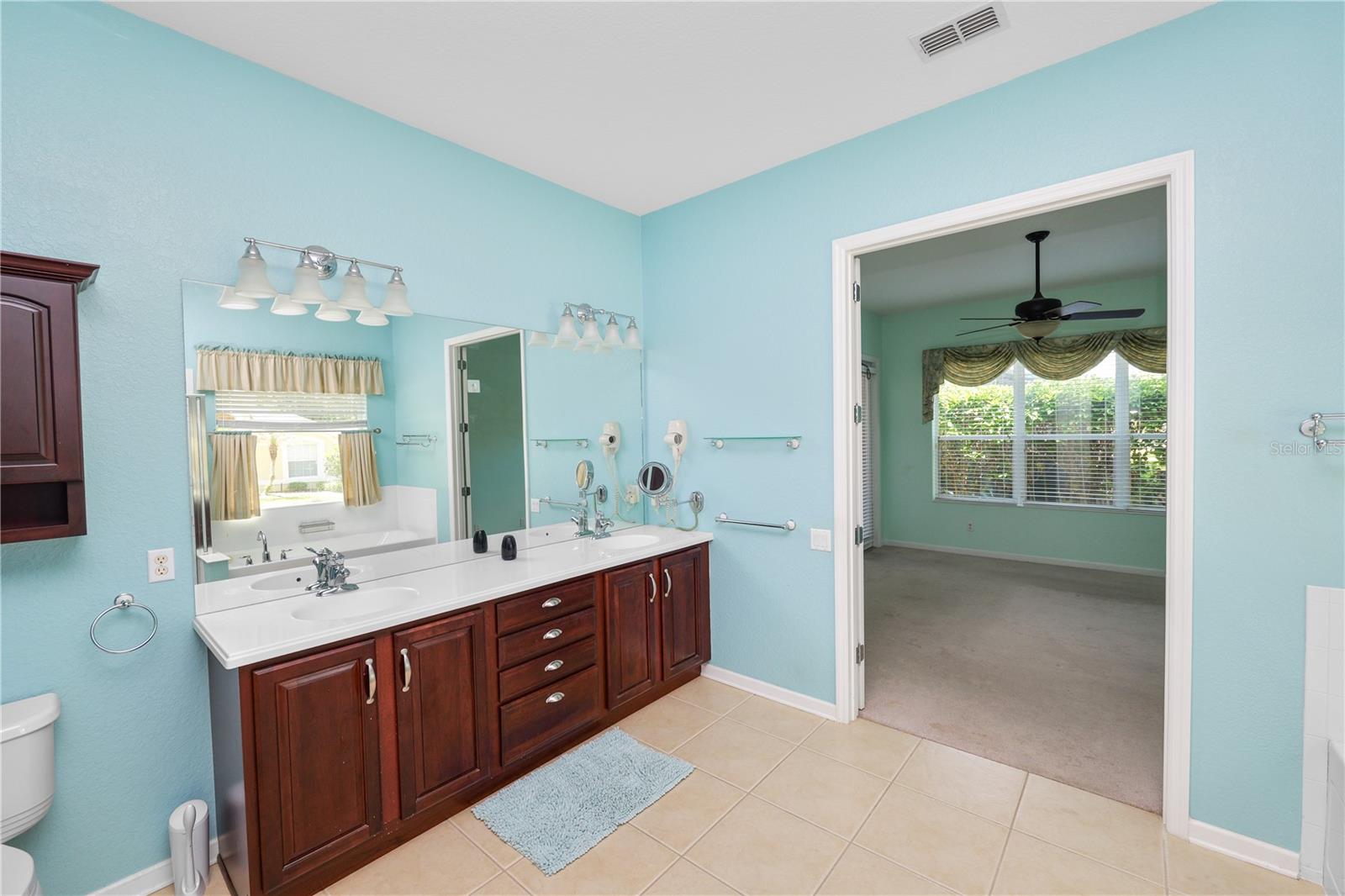 500 ARENA DR, DAVENPORT, FL, 33837