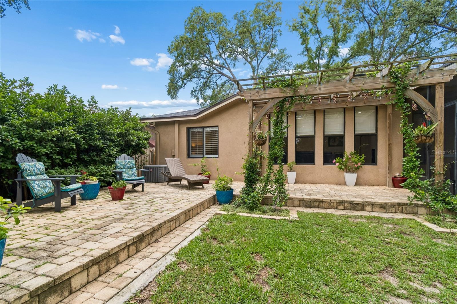 3602 ARLINGTON OAKS CT, TAMPA, FL, 33618