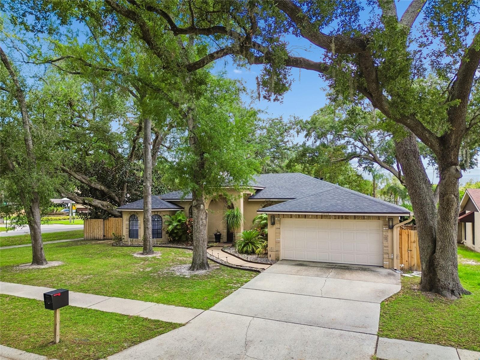 3602 ARLINGTON OAKS CT, TAMPA, FL, 33618