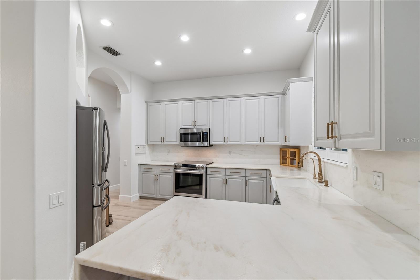 3602 ARLINGTON OAKS CT, TAMPA, FL, 33618