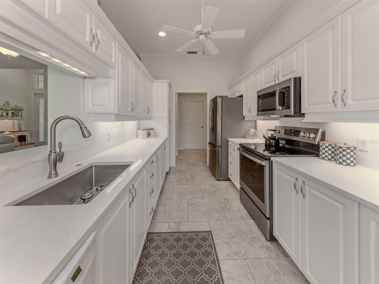 417 WELLINGTON CT, VENICE, FL, 34292