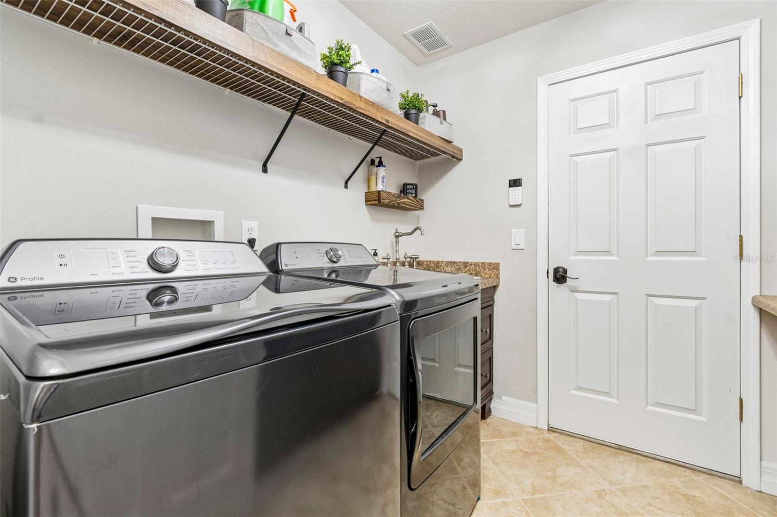 3654 BALLASTONE DR, LAND O LAKES, FL, 34638