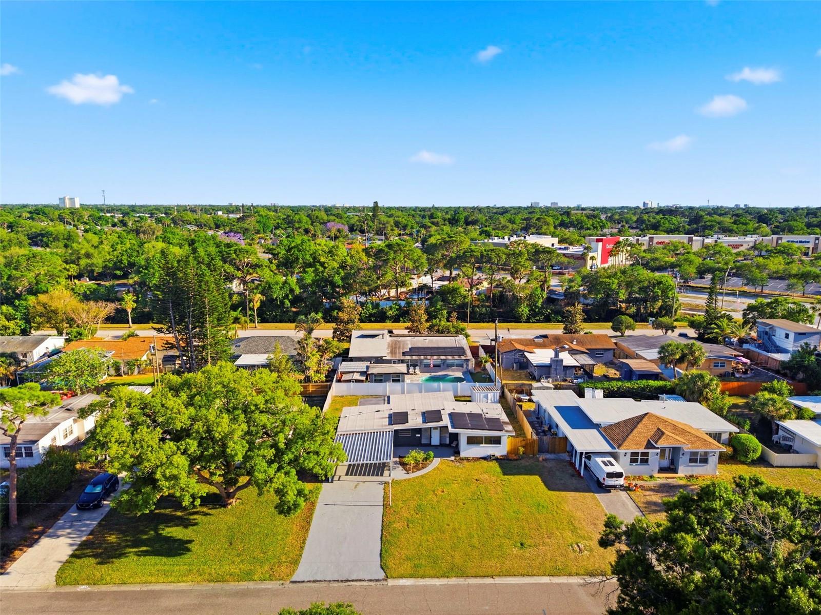 6350 HAMPTON DRIVE N, ST PETERSBURG, FL, 33710