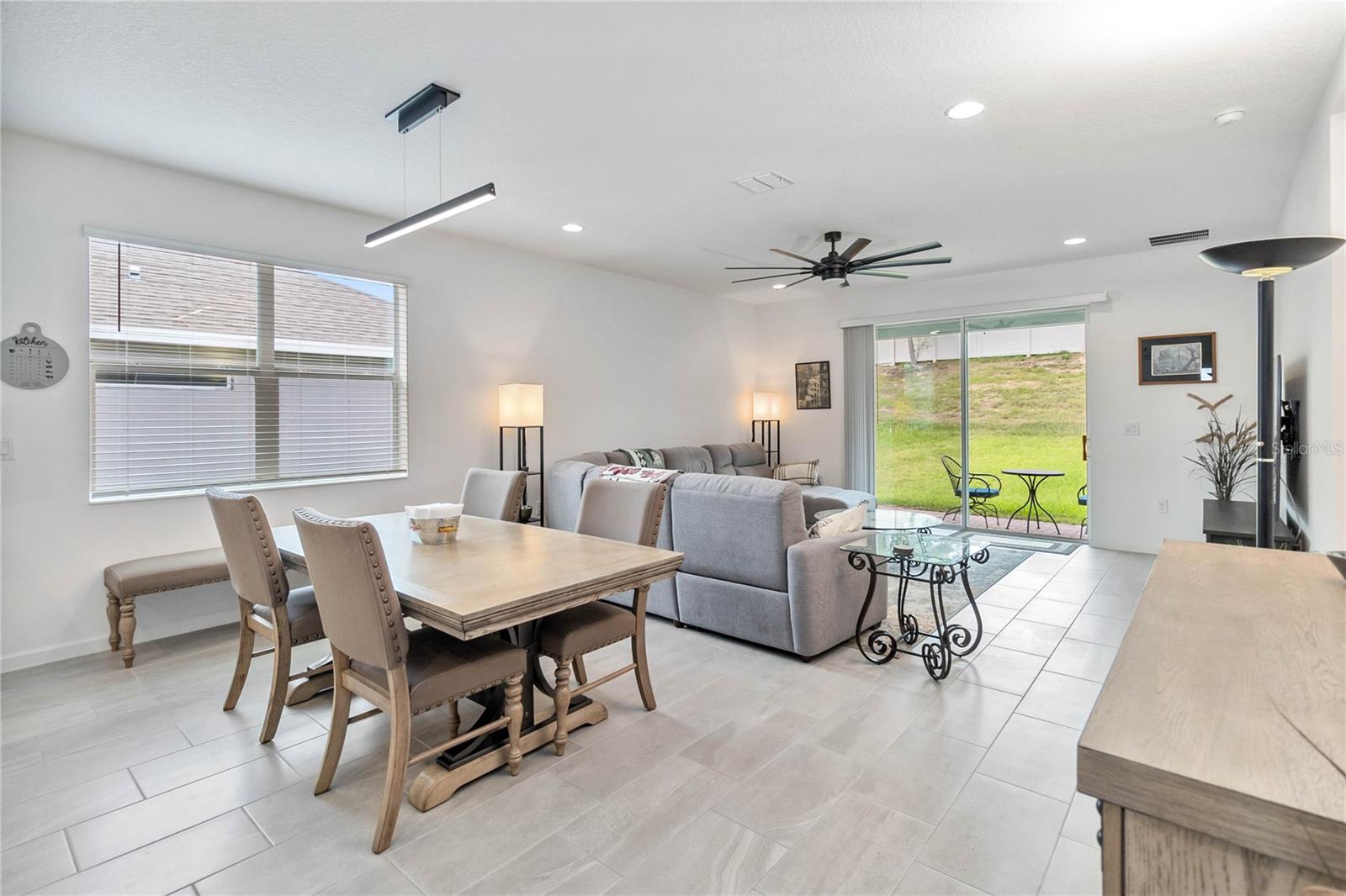 413 SAPPHIRE DR, DAVENPORT, FL, 33837