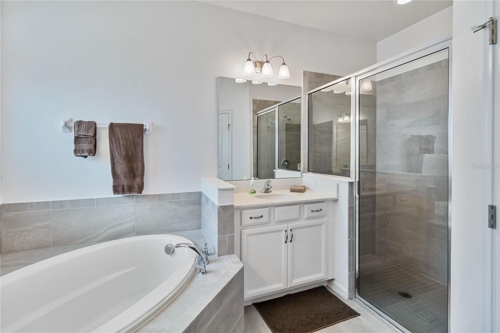413 SAPPHIRE DR, DAVENPORT, FL, 33837