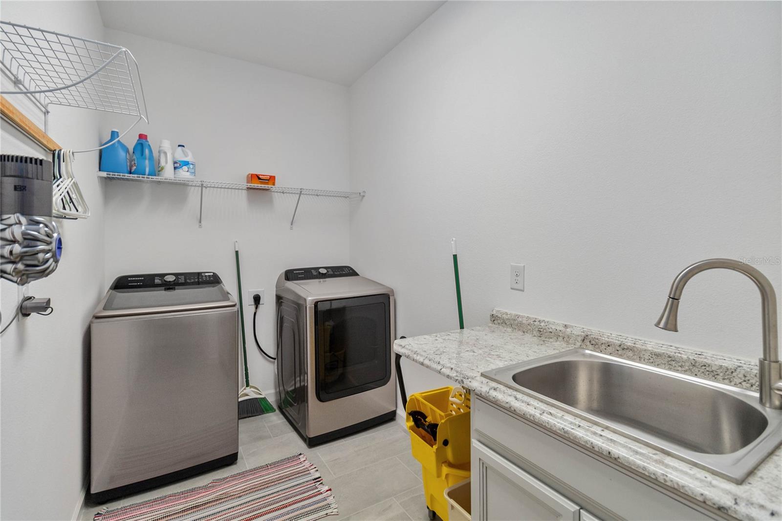413 SAPPHIRE DR, DAVENPORT, FL, 33837