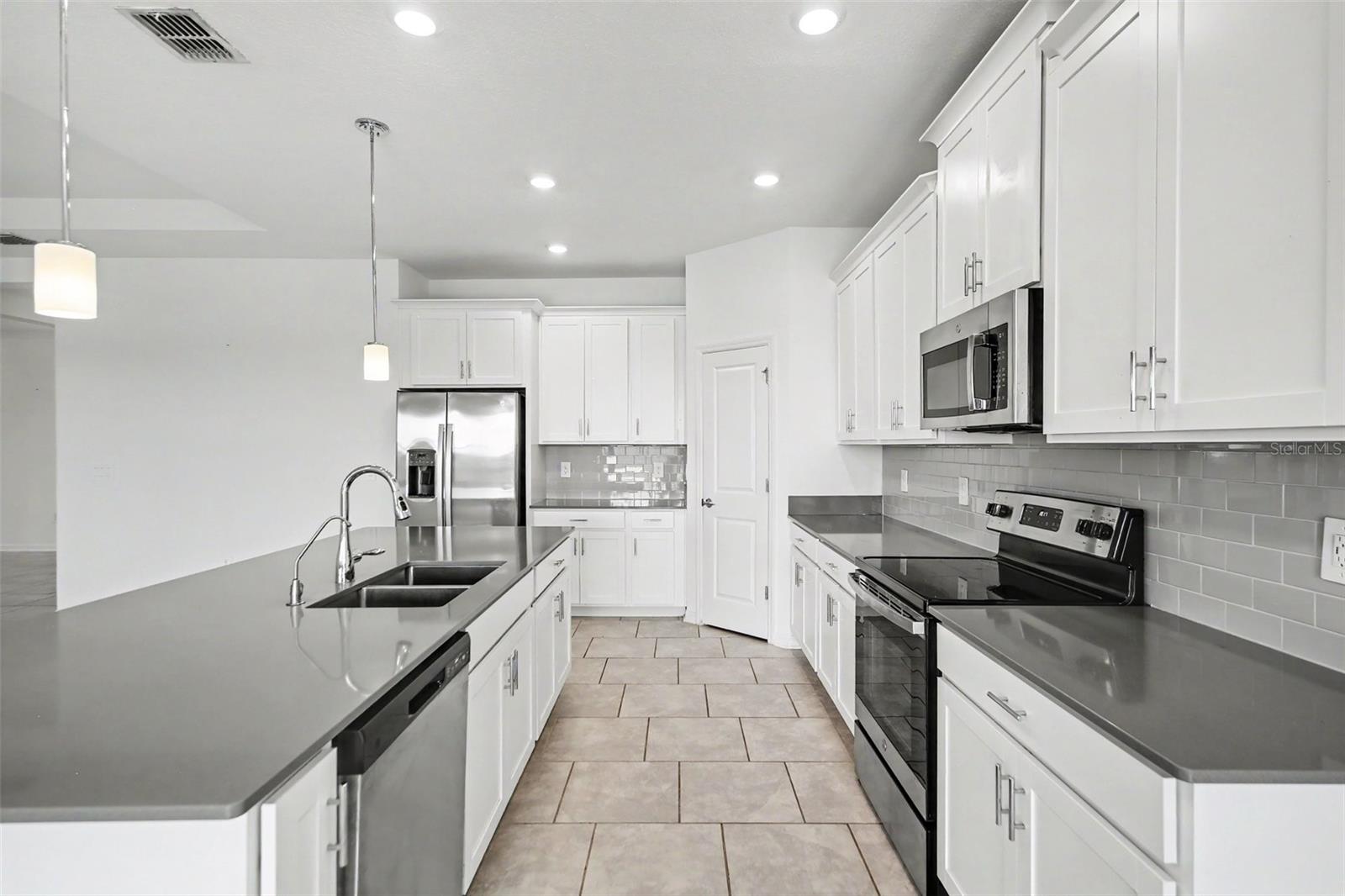 6079 CLAYSTONE WAY, MOUNT DORA, FL, 32757
