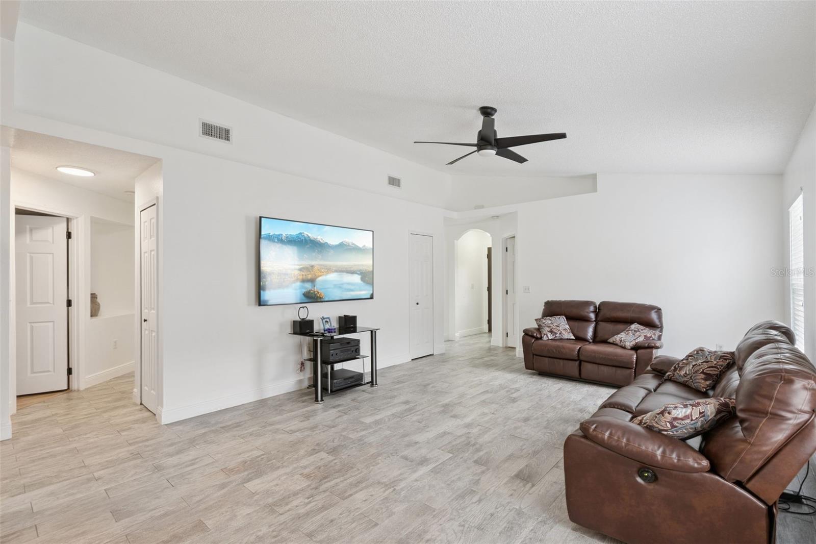 2744 PALM ISLE WAY, ORLANDO, FL, 32829