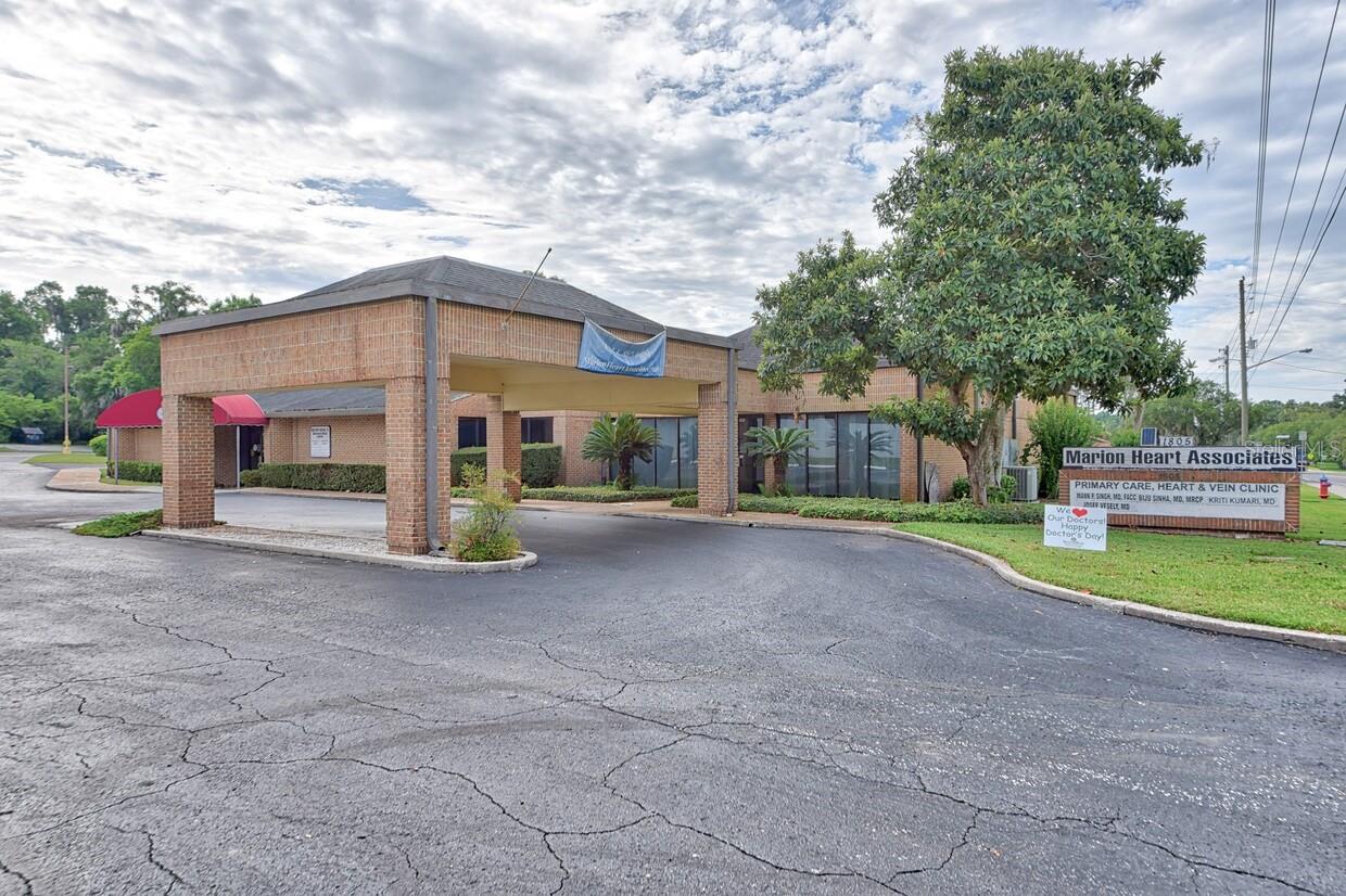 1805 SE LAKE WEIR AVE #3, OCALA, FL, 34471