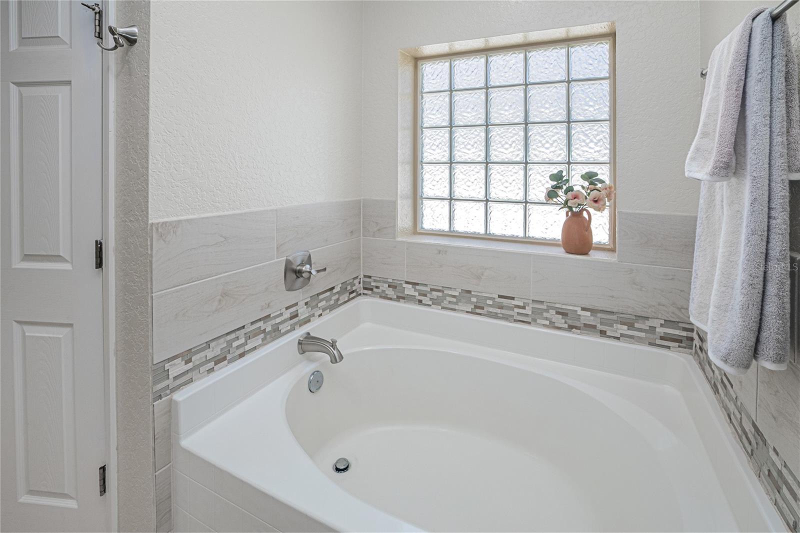 1091 COMFORT LN, NORTH PORT, FL, 34288