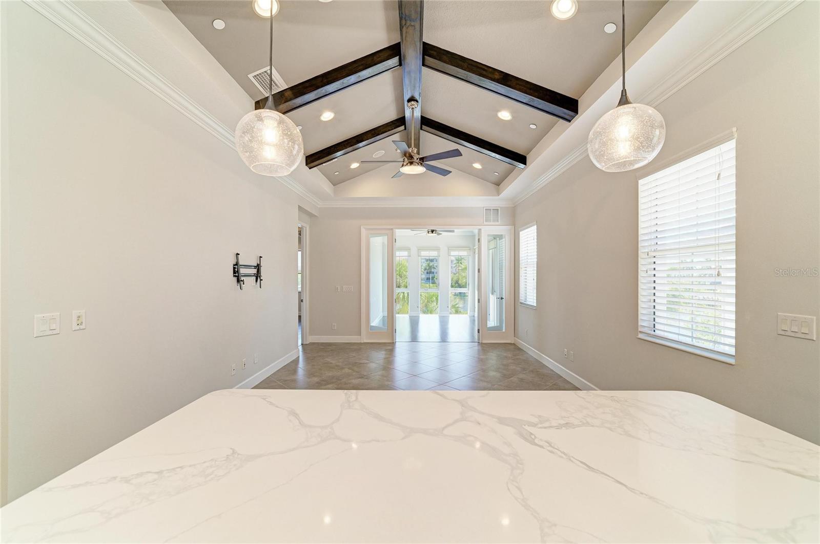 340 SAPPHIRE LAKE DR #201, BRADENTON, FL, 34209