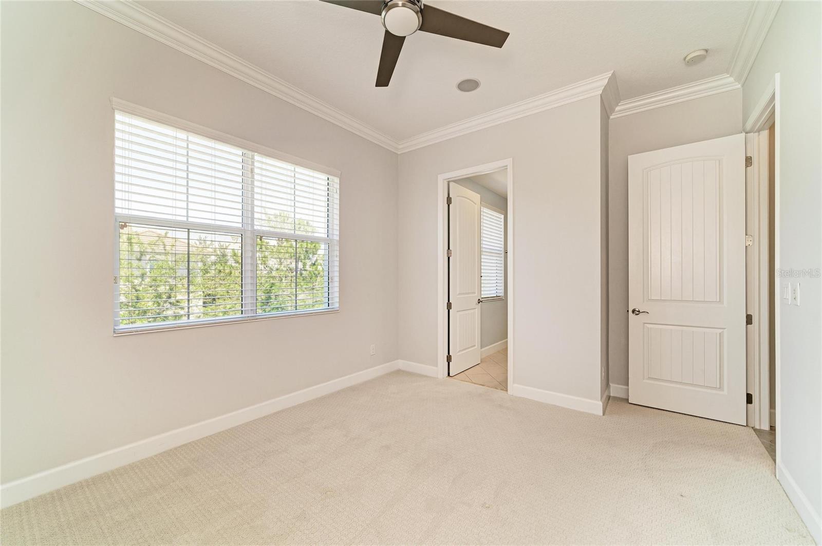 340 SAPPHIRE LAKE DR #201, BRADENTON, FL, 34209