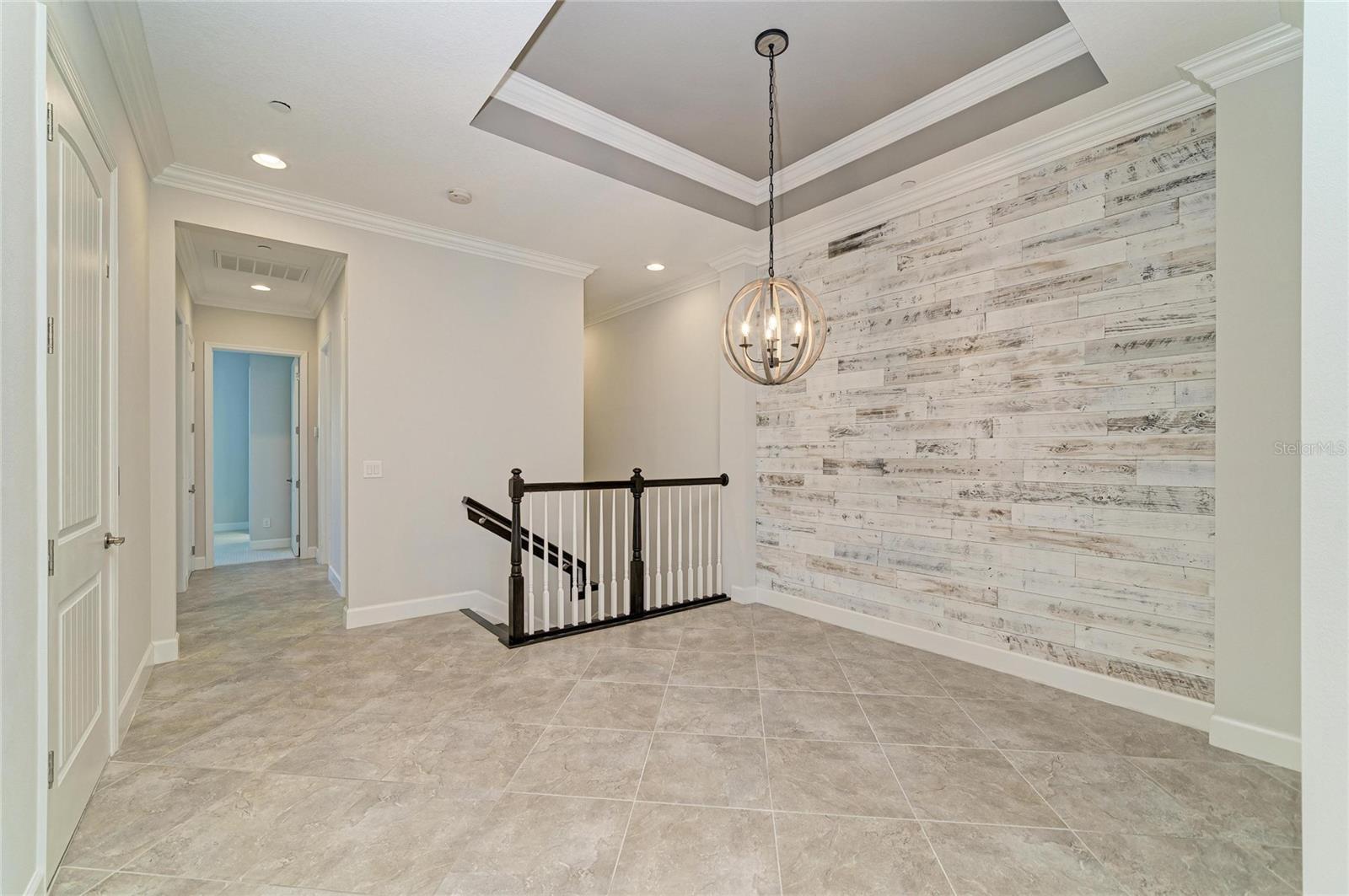 340 SAPPHIRE LAKE DR #201, BRADENTON, FL, 34209