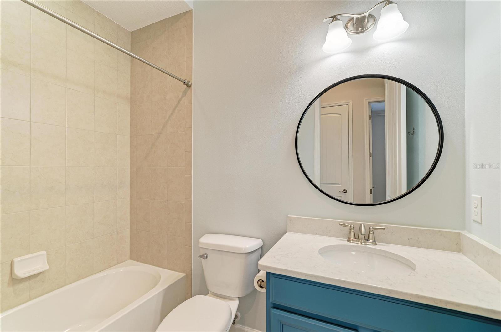 340 SAPPHIRE LAKE DR #201, BRADENTON, FL, 34209