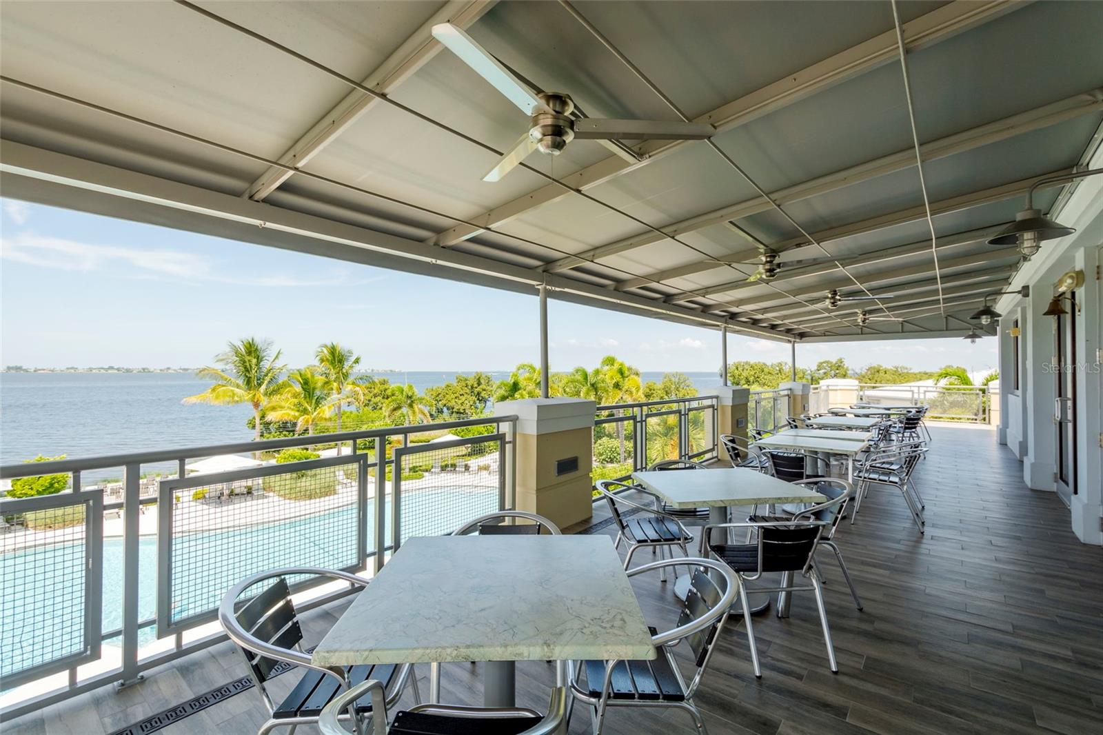 340 SAPPHIRE LAKE DR #201, BRADENTON, FL, 34209