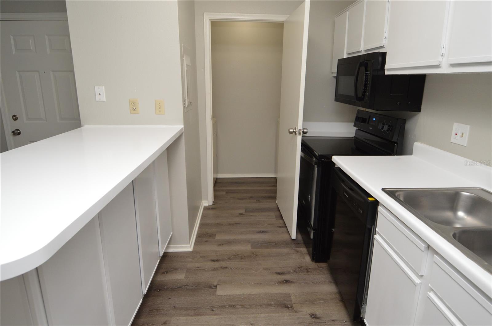 1400 GANDY BLVD N #1107, ST PETERSBURG, FL, 33702