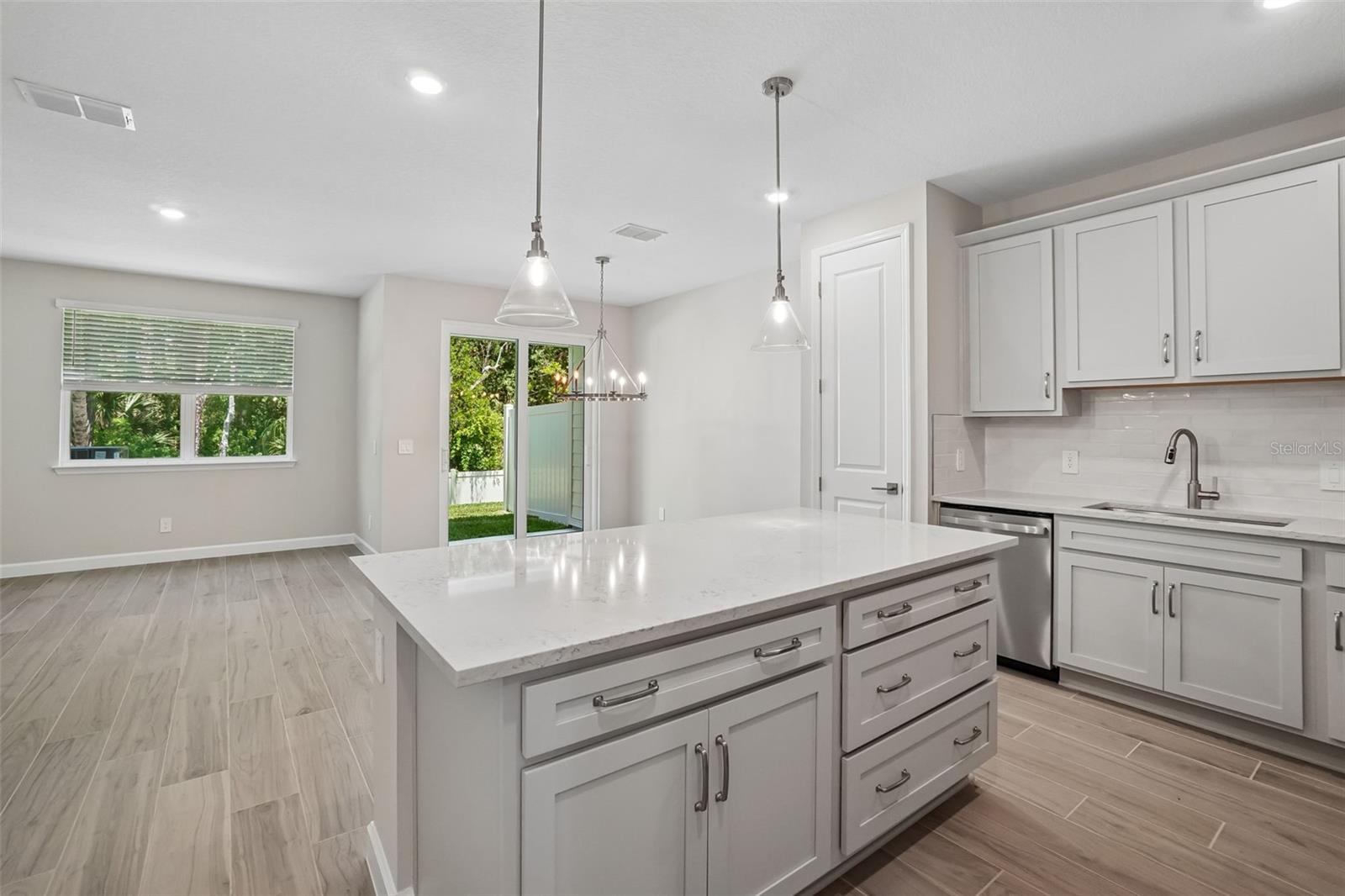 7520 DEER VALLEY CIRCLE, TAMPA, FL, 33635