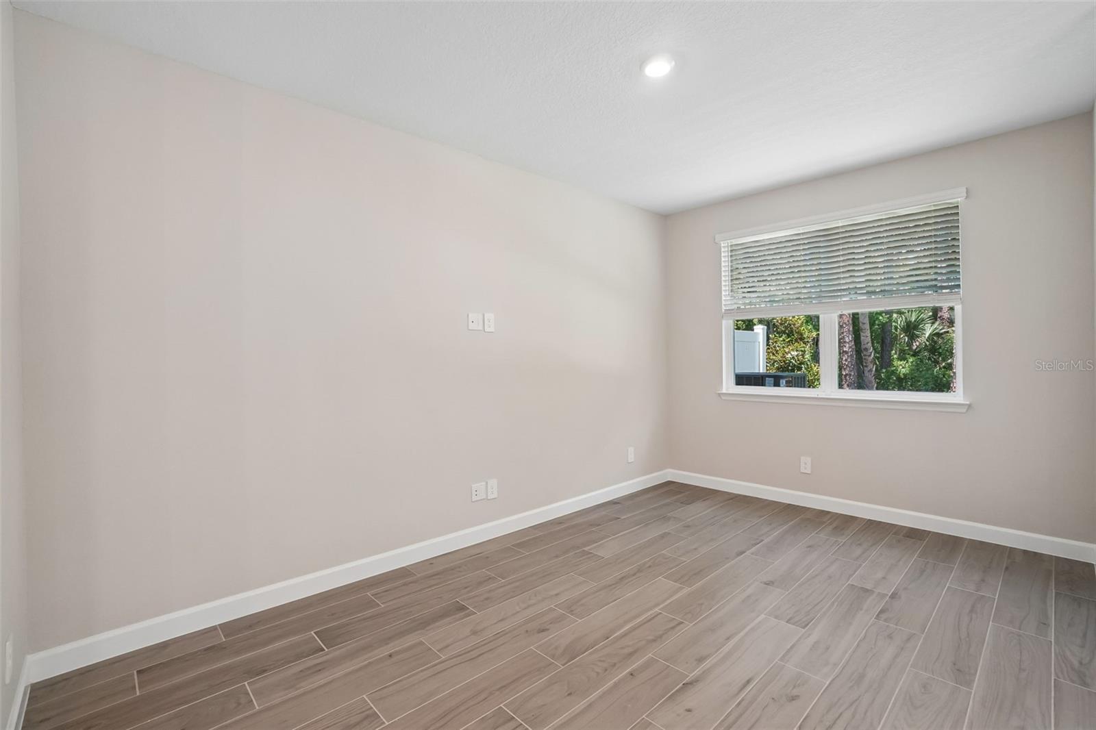 7520 DEER VALLEY CIRCLE, TAMPA, FL, 33635