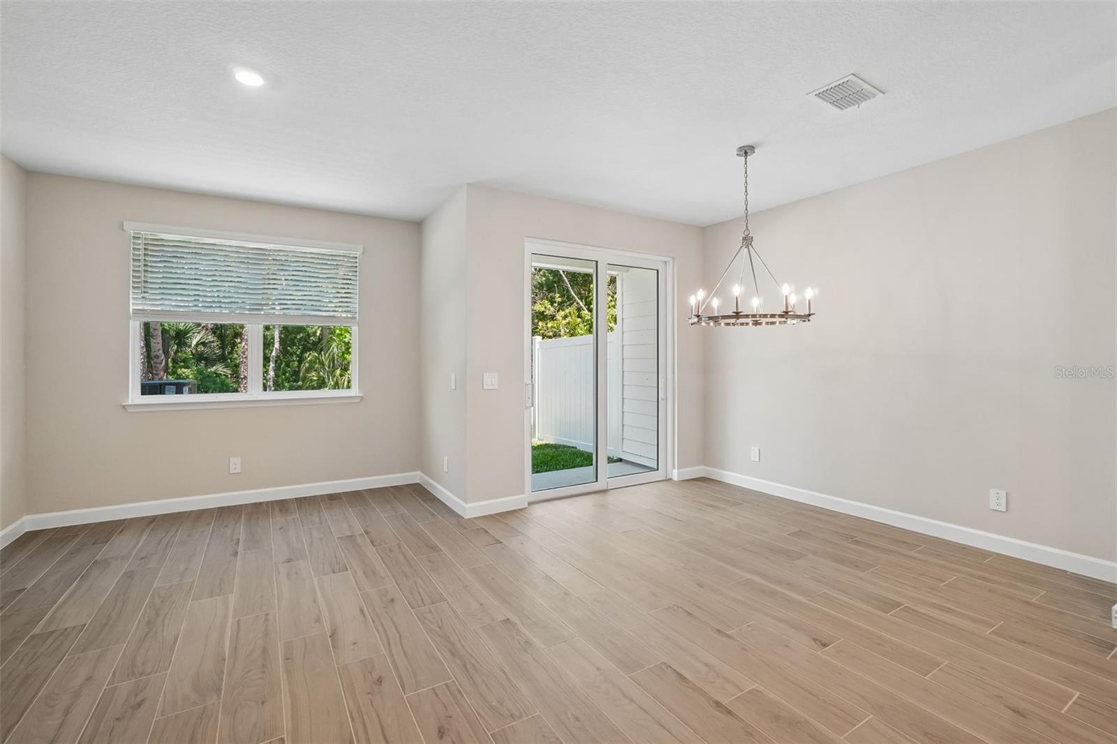7520 DEER VALLEY CIRCLE, TAMPA, FL, 33635