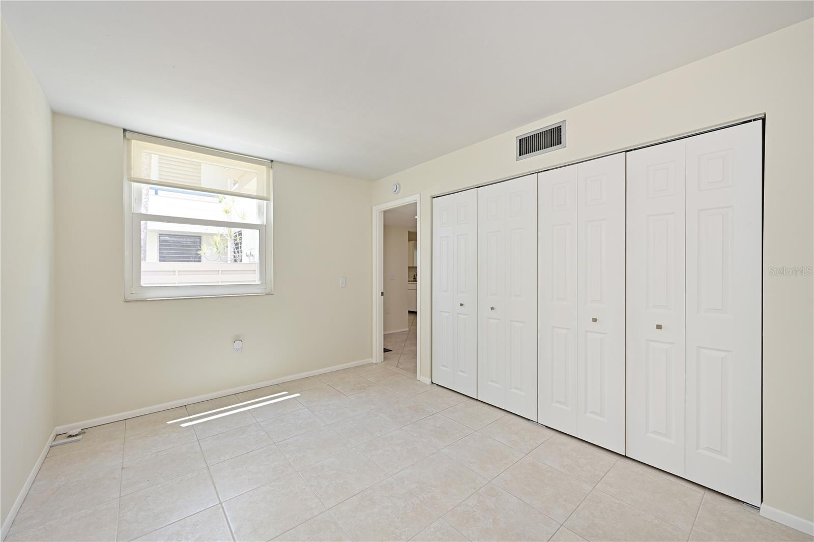 609 WOODLAWN DR, BRADENTON, FL, 34210