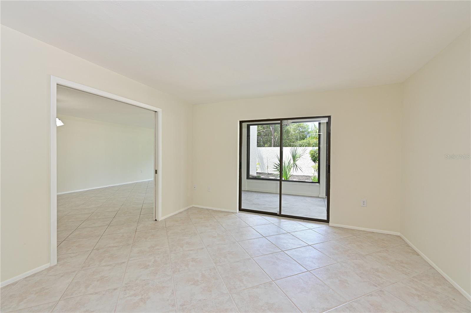 609 WOODLAWN DR, BRADENTON, FL, 34210