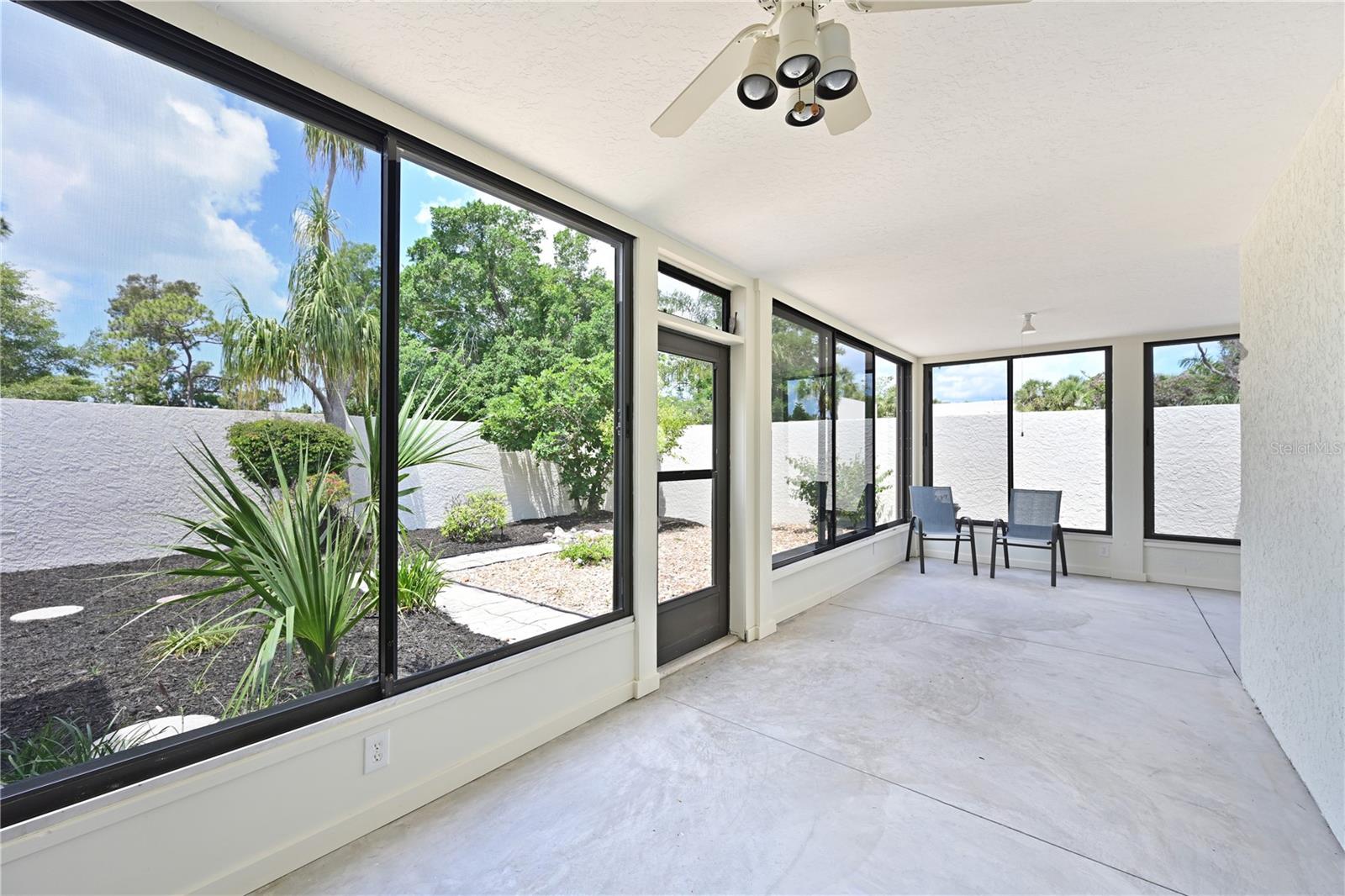 609 WOODLAWN DR, BRADENTON, FL, 34210