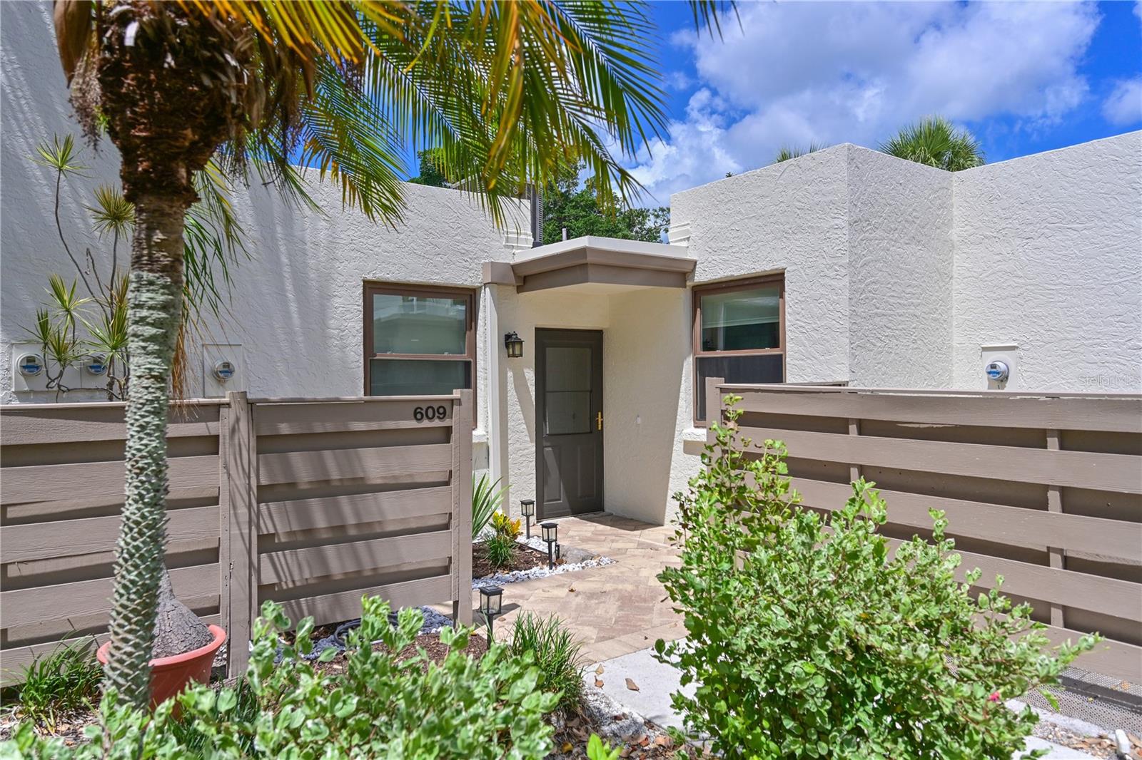 609 WOODLAWN DR, BRADENTON, FL, 34210