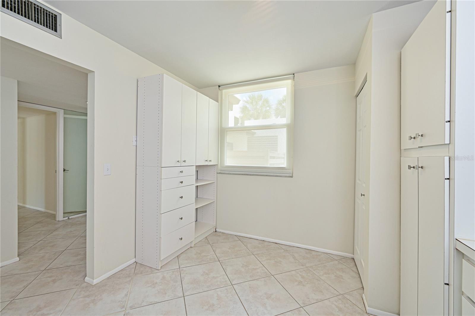 609 WOODLAWN DR, BRADENTON, FL, 34210