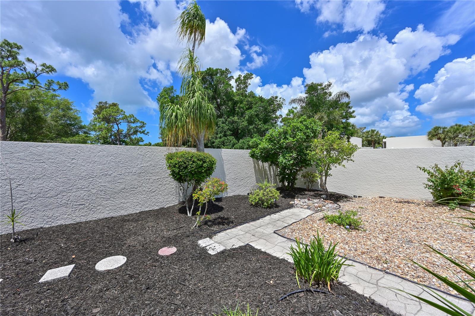 609 WOODLAWN DR, BRADENTON, FL, 34210