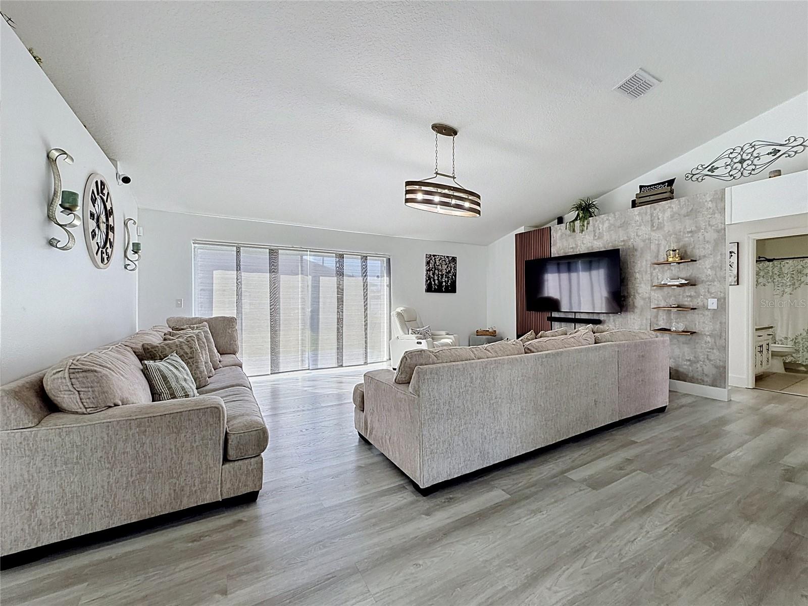 1930 DOLPHIN DR, KISSIMMEE, FL, 34759