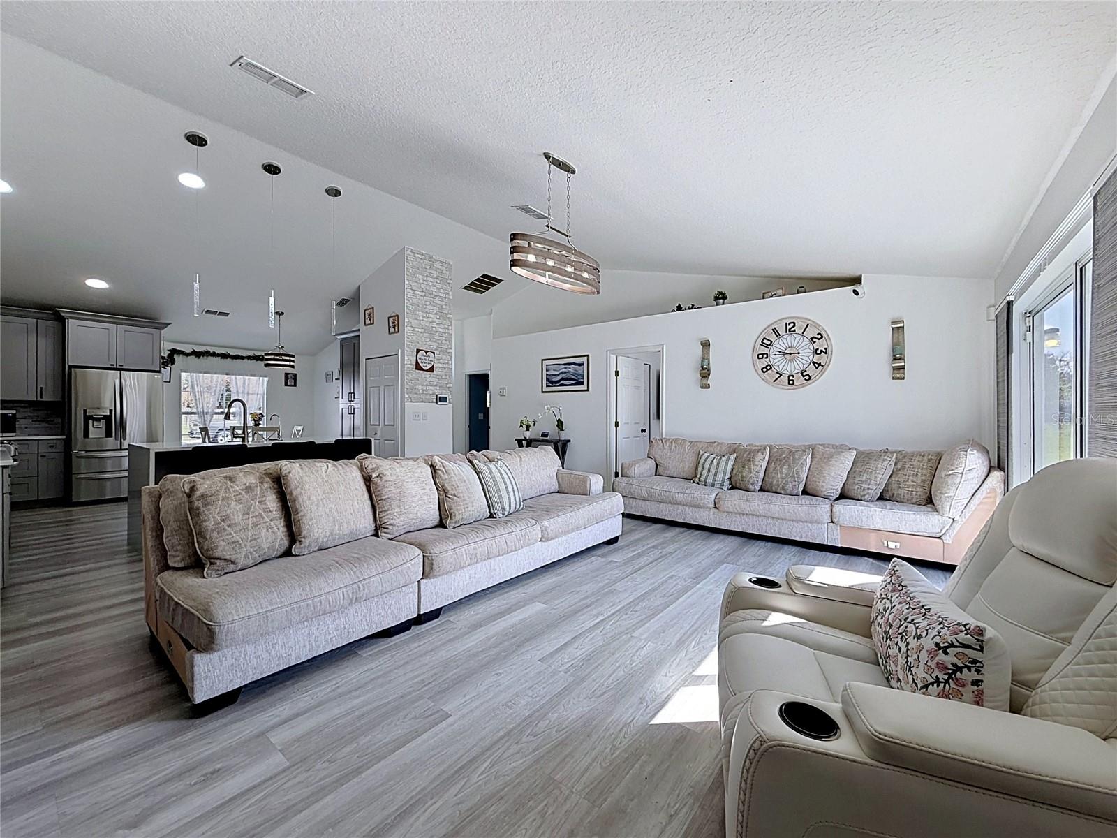 1930 DOLPHIN DR, KISSIMMEE, FL, 34759