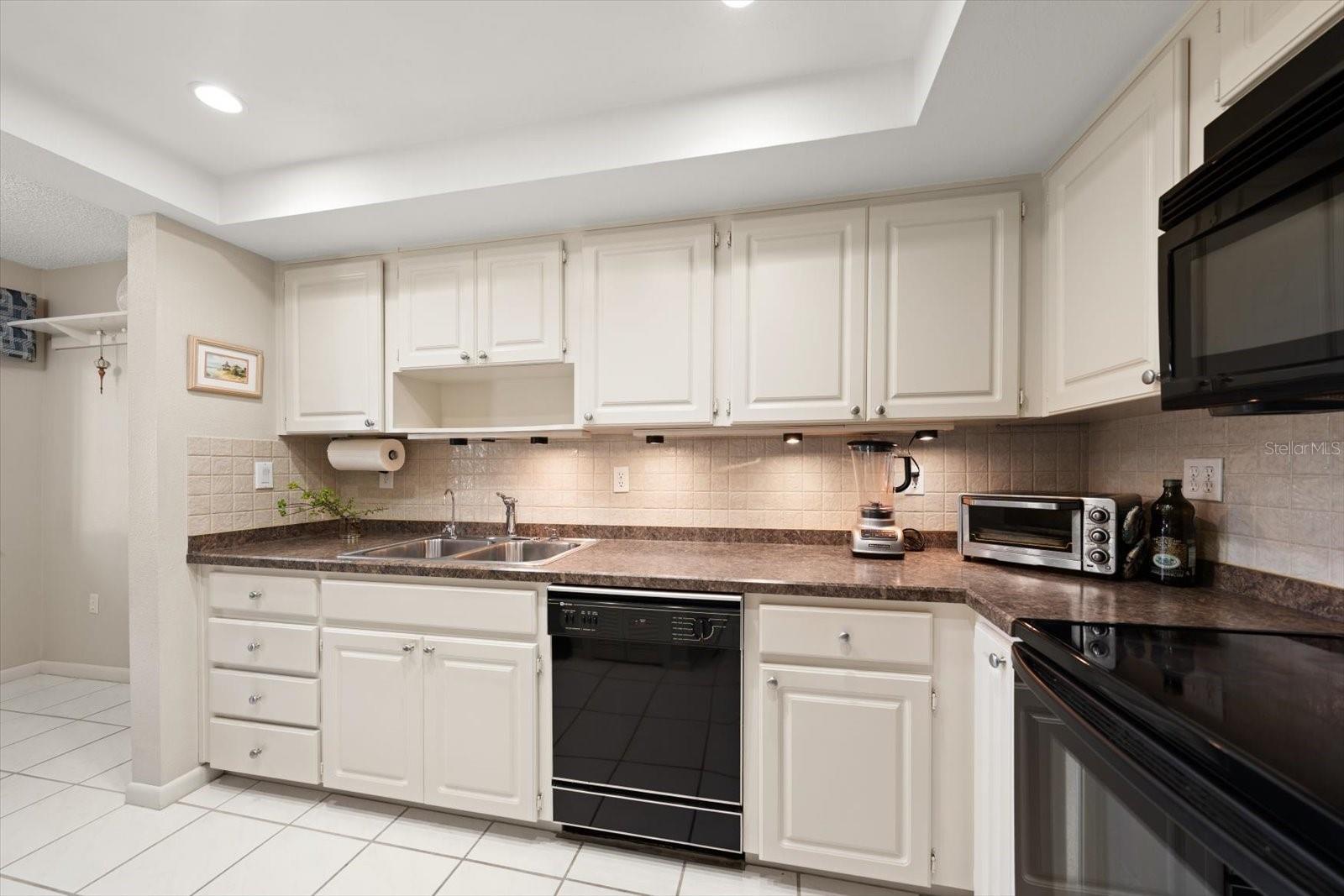 498 LAKEVIEW DR #44, PALM HARBOR, FL, 34683
