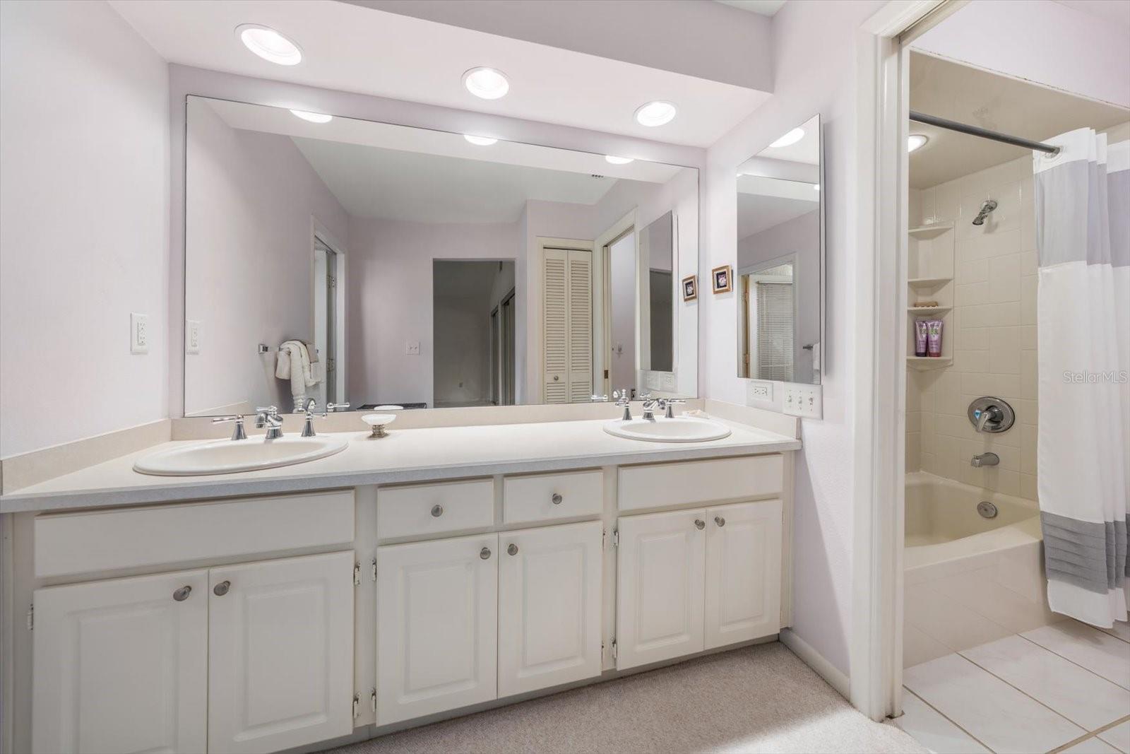 498 LAKEVIEW DR #44, PALM HARBOR, FL, 34683