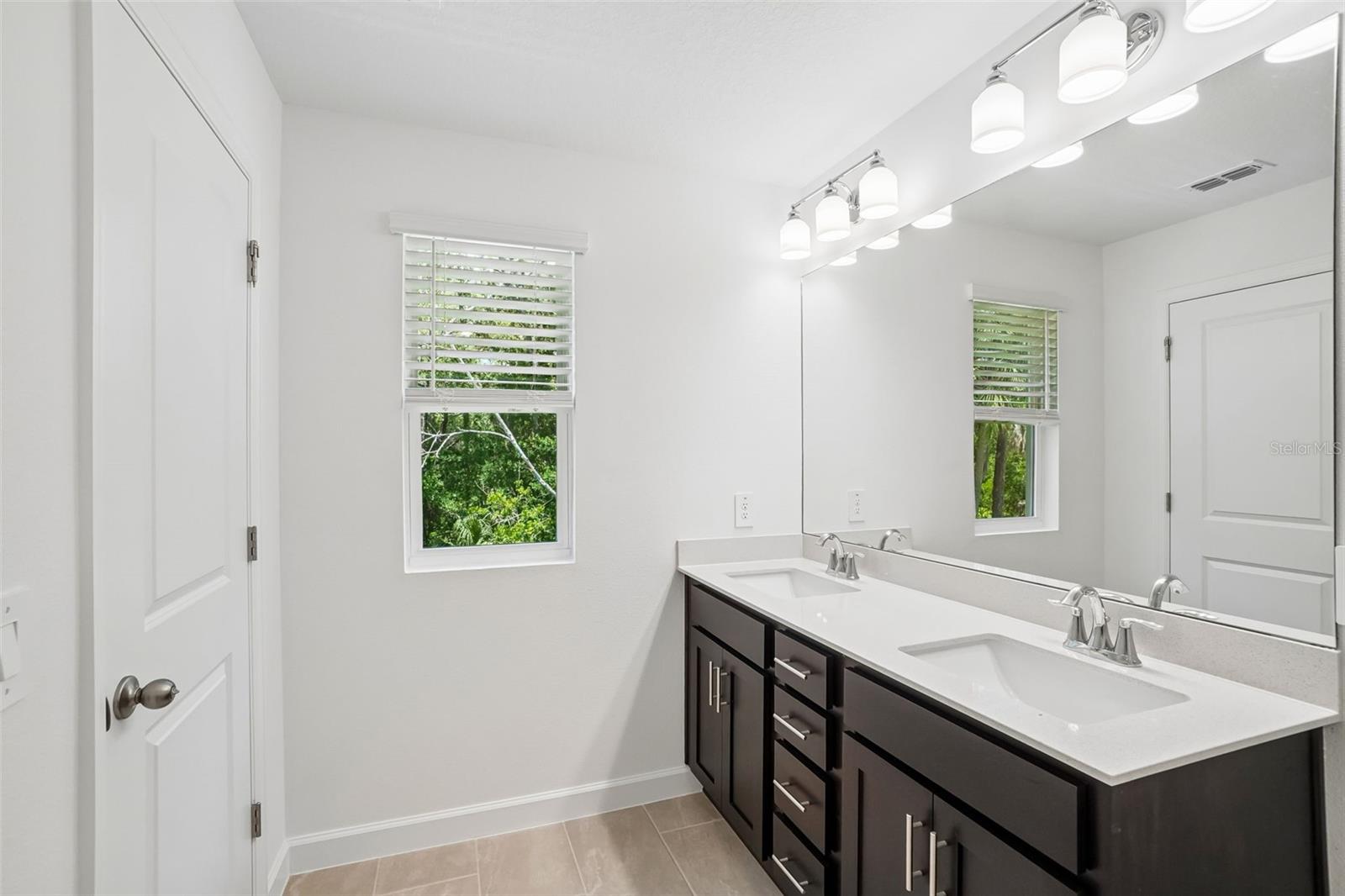 MONTAGUE TOWNHOMES LOT 52, TAMPA, FL, 33635