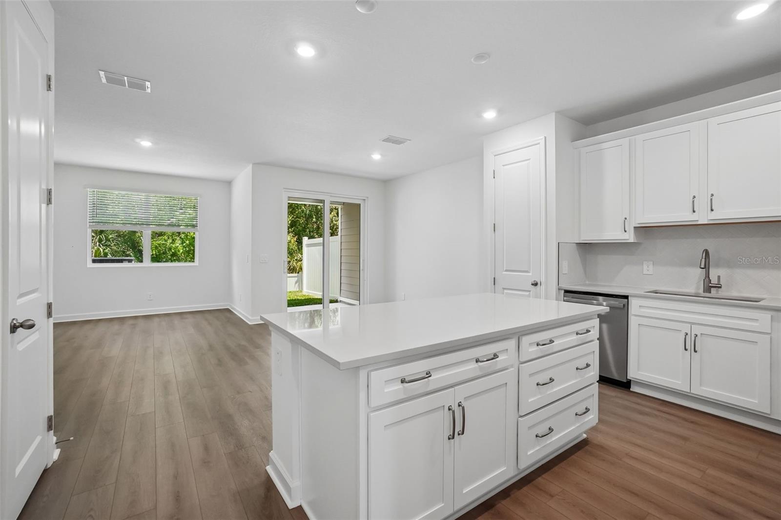 MONTAGUE TOWNHOMES LOT 52, TAMPA, FL, 33635