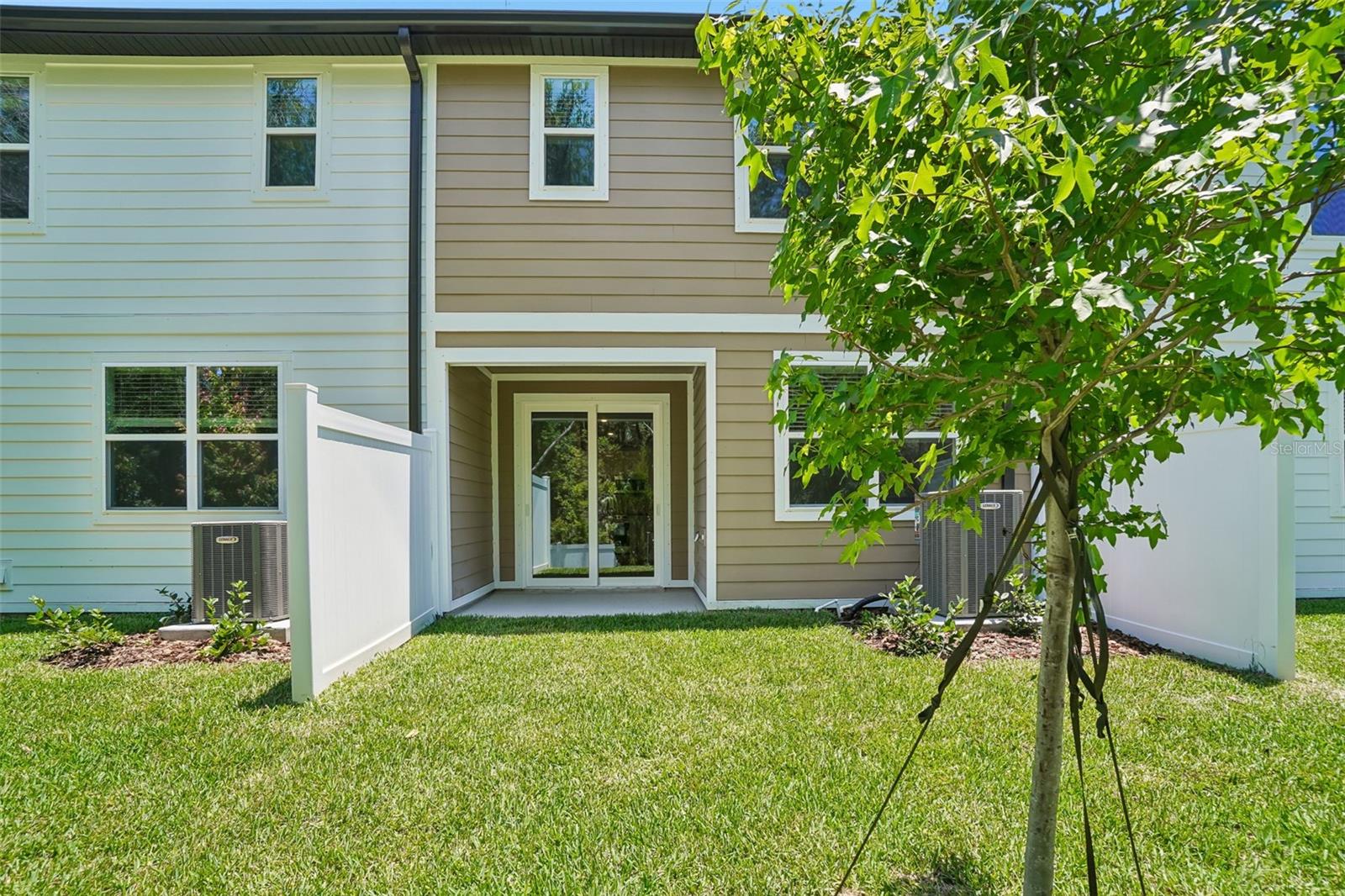MONTAGUE TOWNHOMES LOT 52, TAMPA, FL, 33635