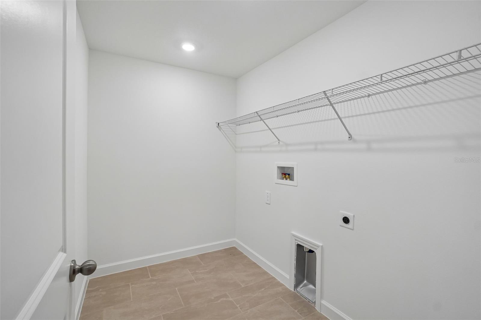 MONTAGUE TOWNHOMES LOT 52, TAMPA, FL, 33635