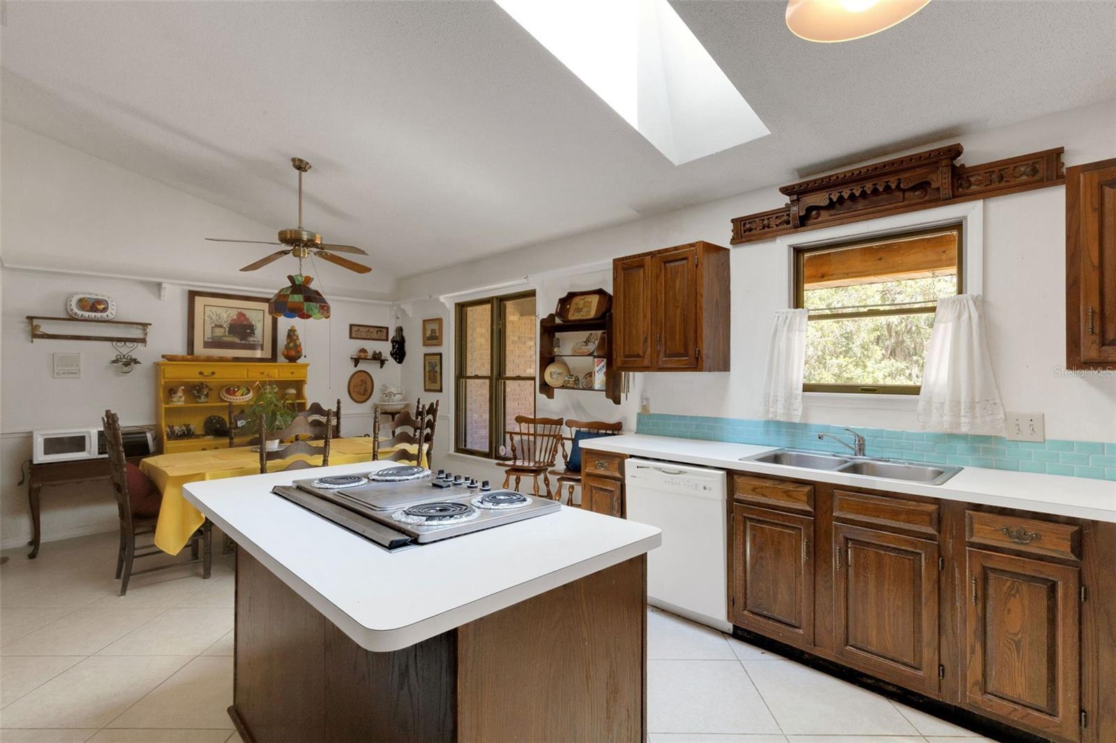 10604 FOREST RUN DR, BRADENTON, FL, 34211