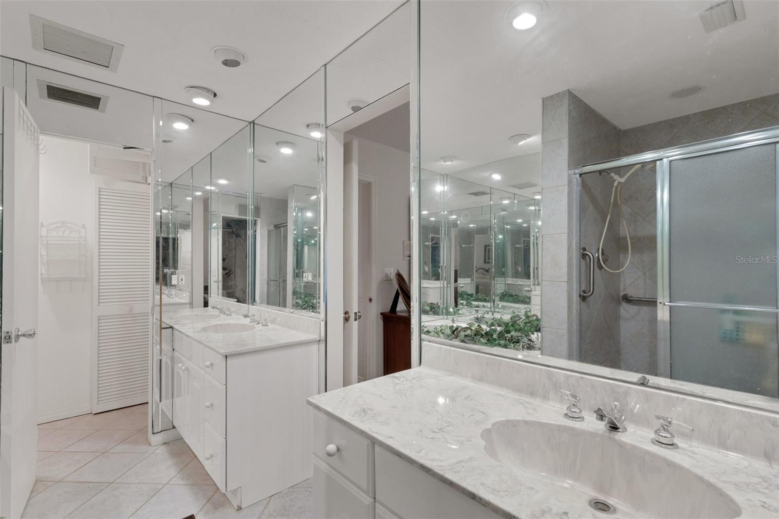 10604 FOREST RUN DR, BRADENTON, FL, 34211