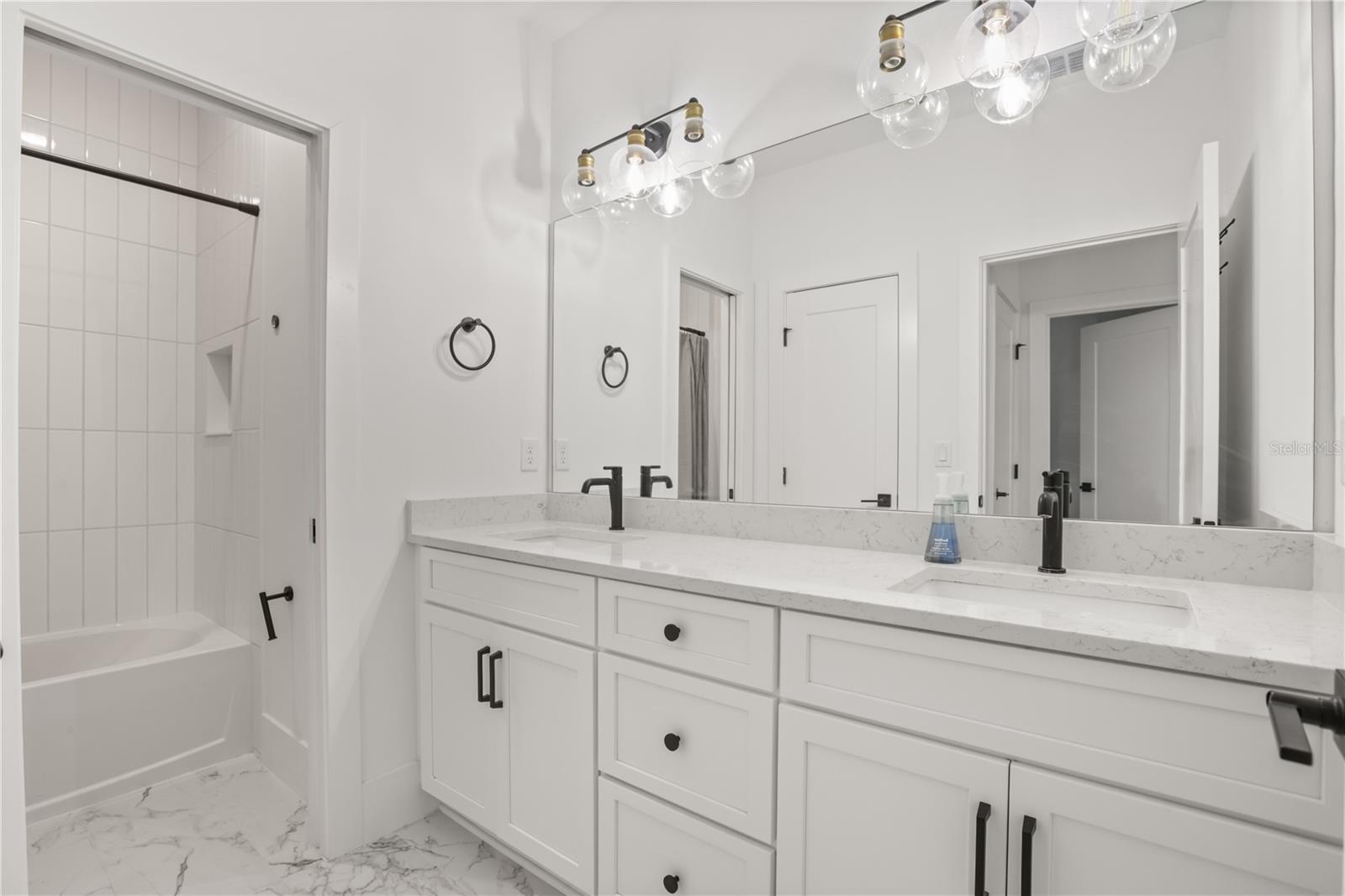 2137 BRIGHTON LN, ORLANDO, FL, 32817