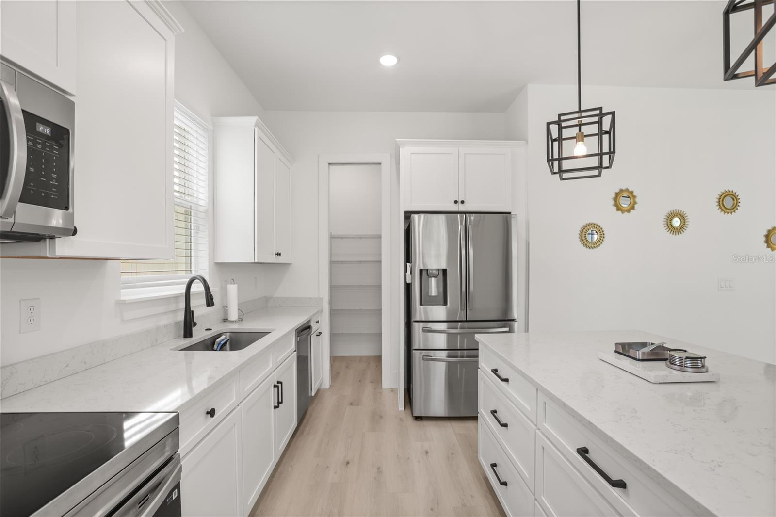 2137 BRIGHTON LN, ORLANDO, FL, 32817