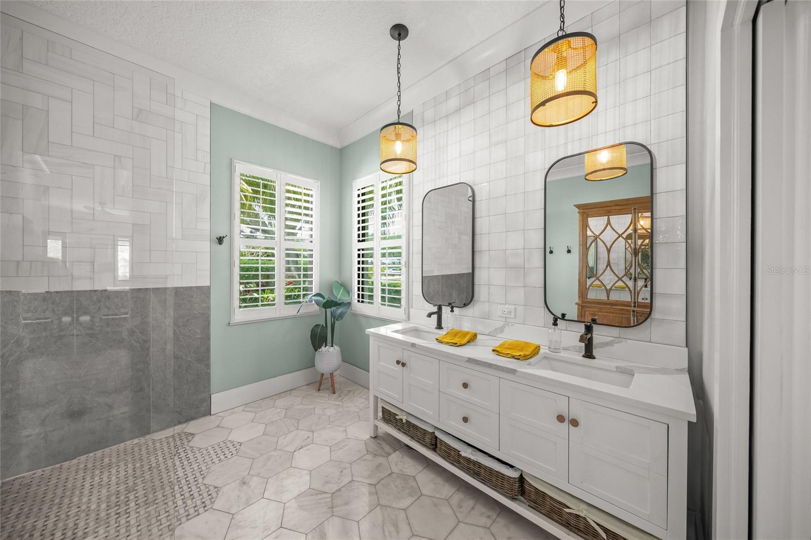 8331 MISTY LAKE CIR, SARASOTA, FL, 34241