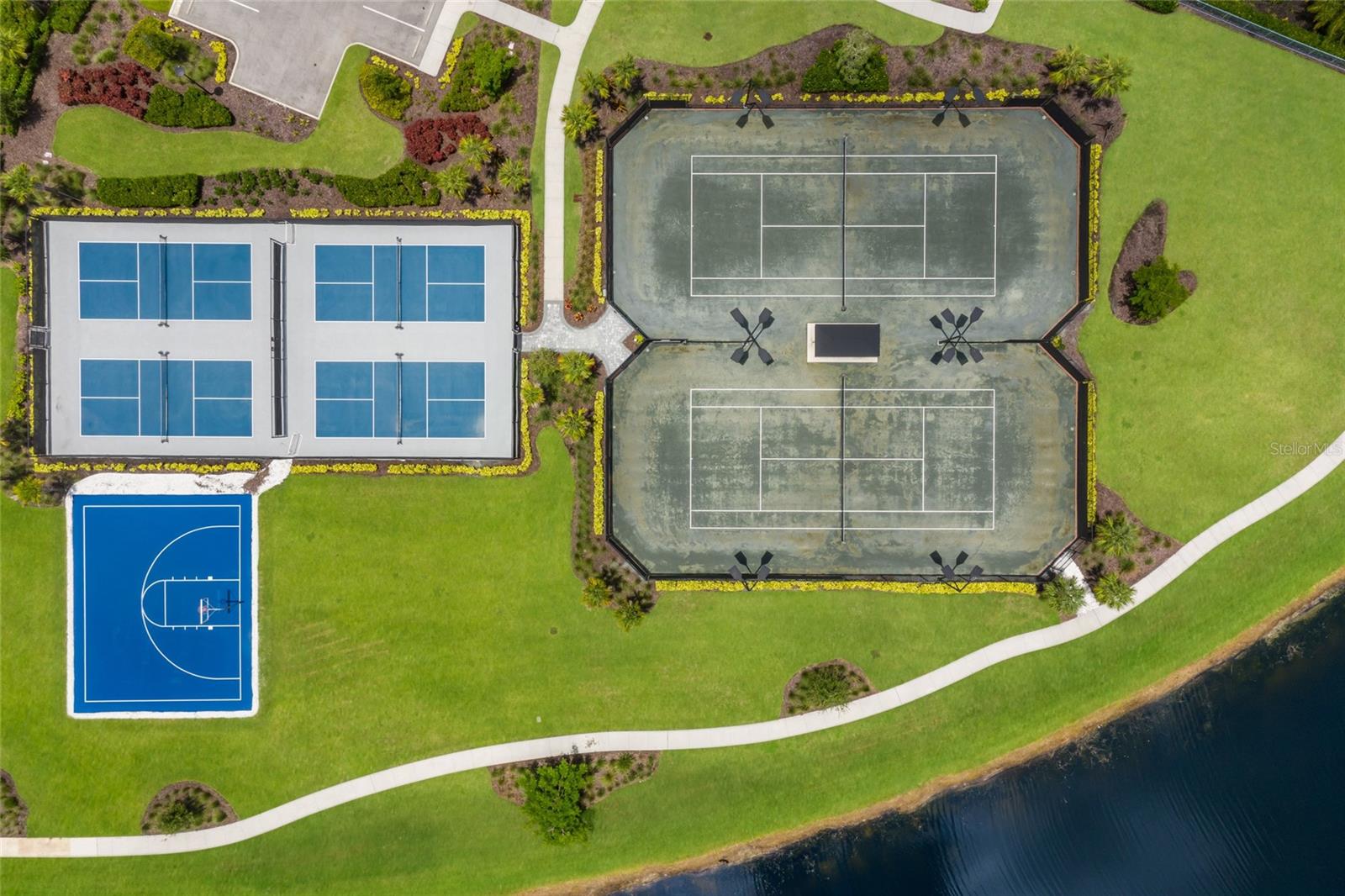 8310 REDONDA LOOP, LAKEWOOD RANCH, FL, 34202