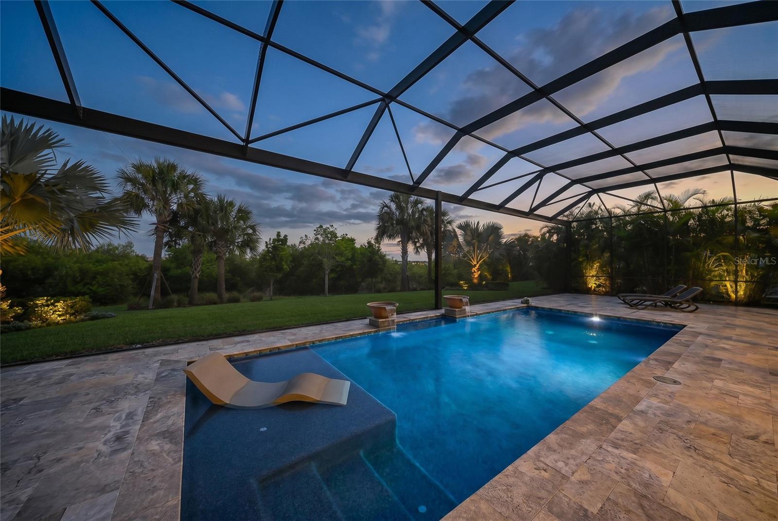 8310 REDONDA LOOP, LAKEWOOD RANCH, FL, 34202