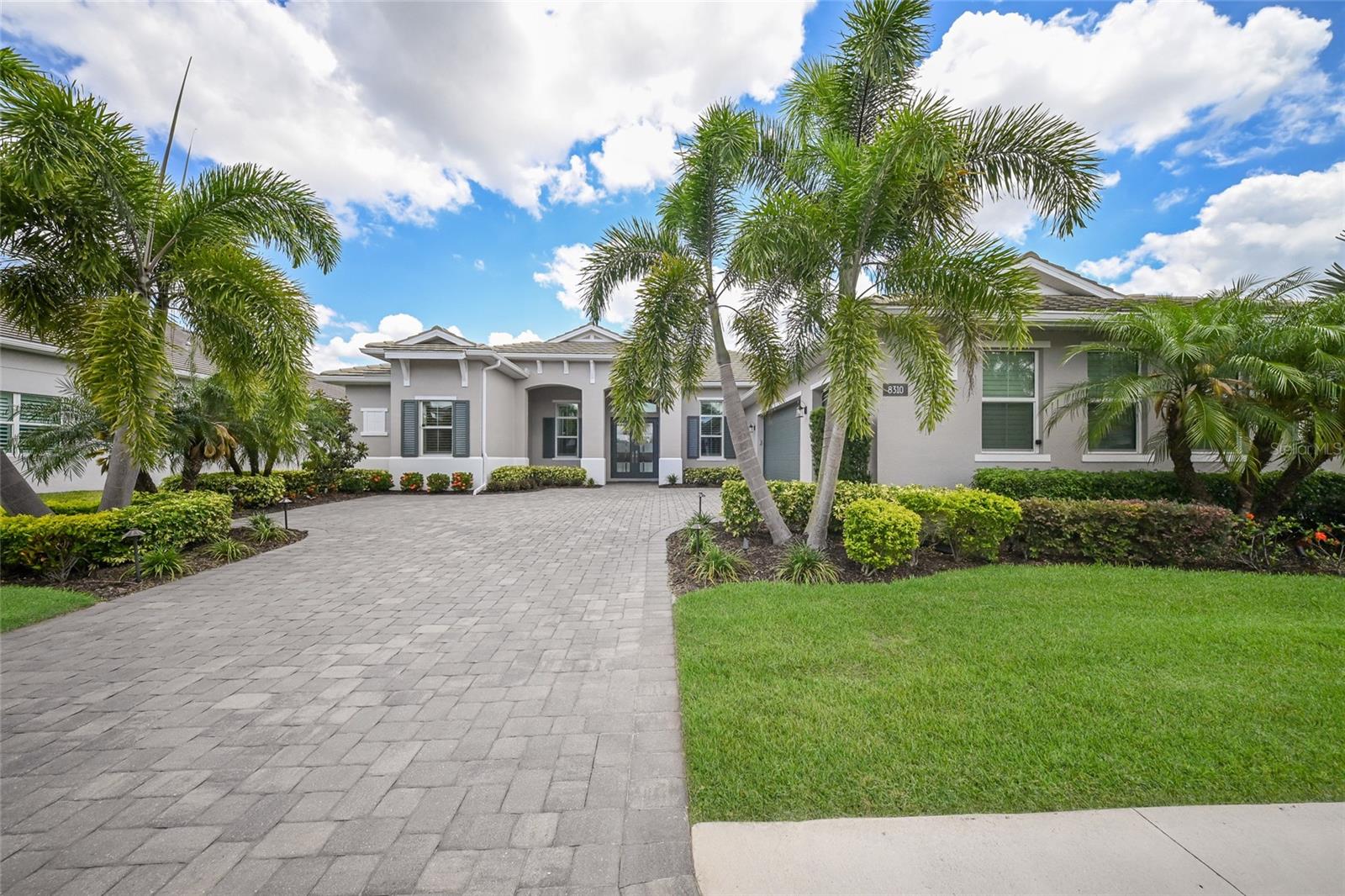 8310 REDONDA LOOP, LAKEWOOD RANCH, FL, 34202