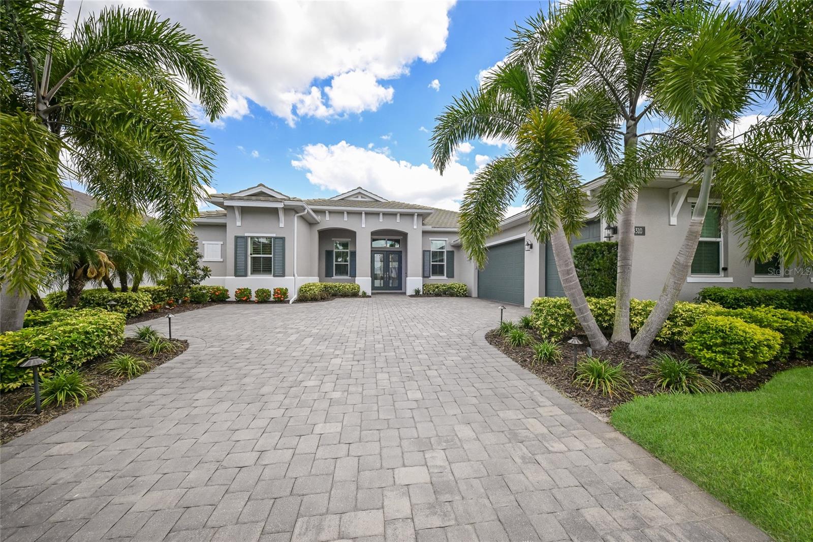 8310 REDONDA LOOP, LAKEWOOD RANCH, FL, 34202