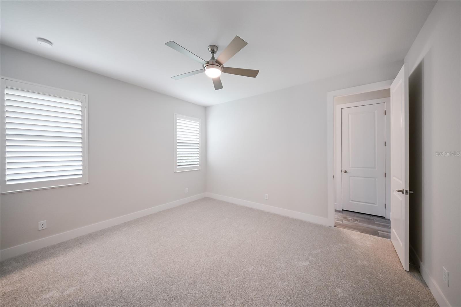 8310 REDONDA LOOP, LAKEWOOD RANCH, FL, 34202